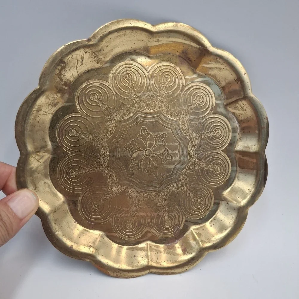 Brass Scalloped Dish Tray Etched Floral Swirl Valet Trinket Catchall Vtg 6.5